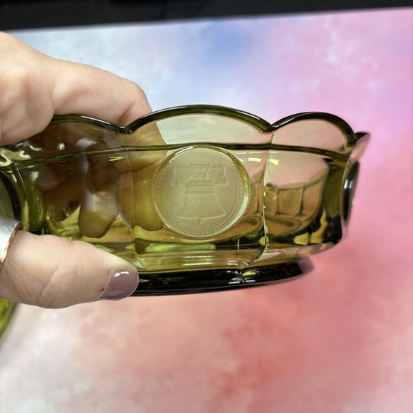 OLIVE FOSTORIA COIN GLASS CANDY DISH WITH LID 6 1/4" X 2" - Picture 4 of 9